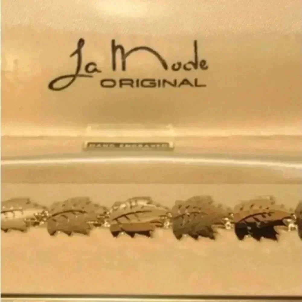 LA Mode Original - Hand Engraved - Leaf Link 12K Gold Filled Bracelet - Picture 3 of 6